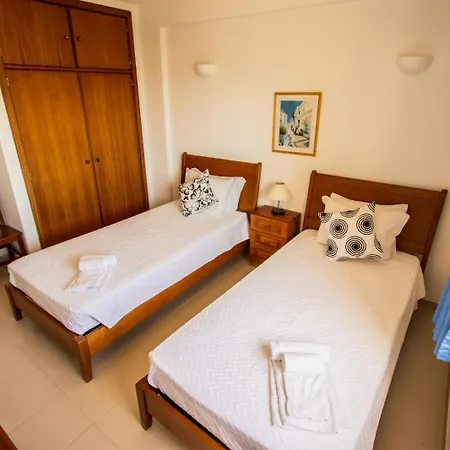 Casa Buzz Armacao de Pera